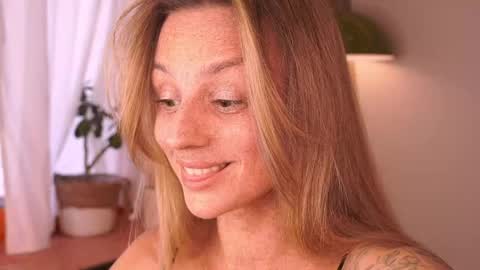 Snapshot of artease chatting on 05-23-26, 12:42 Arti Next Streams - online show from 05-23-26, 12:42