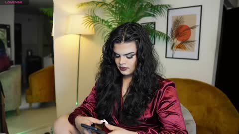 Chloe  online show from 01-18-25, 03:31