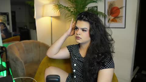 Chloe  online show from 01-18-25, 10:06