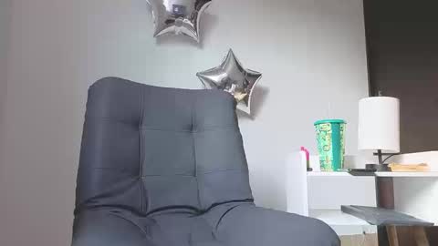 Snapshot of arteemiis chatting on 09-25-25, 12:53 online show from 09-25-25, 12:53