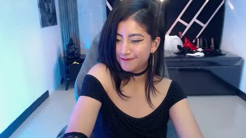 Snapshot of artemisa_ch1 chatting on 10-24-25, 04:09 ARTEMISA online show from 10-24-25, 04:09