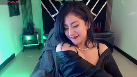 Snapshot of artemisa_ch1 chatting on 11-11-25, 04:01 ARTEMISA online show from 11-11-25, 04:01