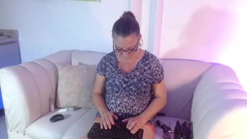 artemiza online show from 10-25-25, 12:23
