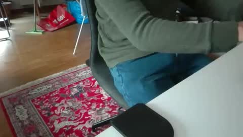 Snapshot of artesian99 chatting on 11-01-25, 09:00 artesian99 online show from 11-01-25, 09:00