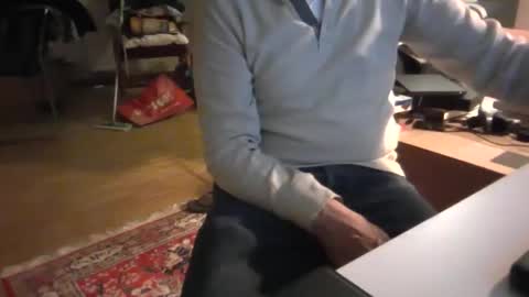 Snapshot of artesian99 chatting on 11-19-25, 06:52 artesian99 online show from 11-19-25, 06:52