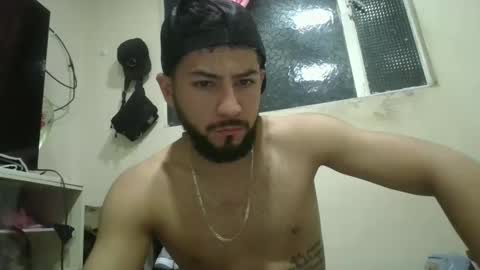 Snapshot of arthur1718 chatting on 10-12-25, 12:31 arthur1718 online show from 10-12-25, 12:31