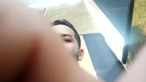 Snapshot of arthur1718 chatting on 11-09-25, 06:28 arthur1718 online show from 11-09-25, 06:28