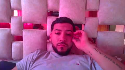 Snapshot of arthur1718 chatting on 01-18-26, 09:07 arthur1718 online show from 01-18-26, 09:07