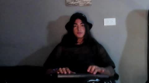 Snapshot of arthur_hunter chatting on 01-22-25, 06:42 I AM HERE online show from 01-22-25, 06:42