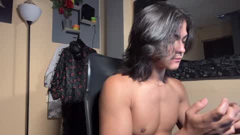 Snapshot of arthur_hunter chatting on 09-29-25, 01:55 I AM HERE online show from 09-29-25, 01:55