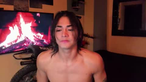 Snapshot of arthur_hunter chatting on 02-03-26, 03:26 I AM HERE online show from 02-03-26, 03:26