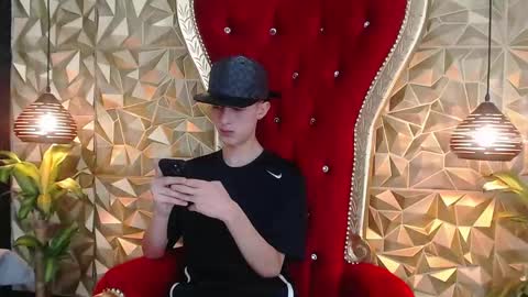 arthurcox_ online show from 09-11-25, 11:38