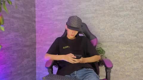 arthurcox_ online show from 10-03-25, 05:54