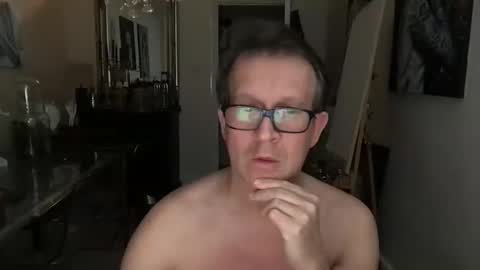 Snapshot of artisterotic chatting on 01-26-25, 06:48 artisterotic online show from 01-26-25, 06:48