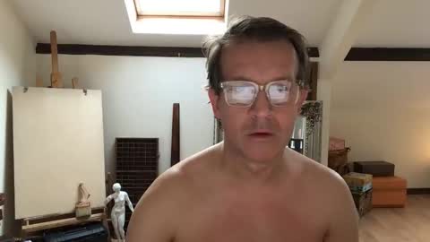 Snapshot of artisterotic chatting on 09-24-25, 08:06 artisterotic online show from 09-24-25, 08:06