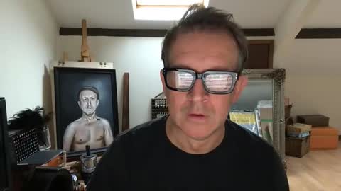 Snapshot of artisterotic chatting on 10-14-25, 12:50 artisterotic online show from 10-14-25, 12:50