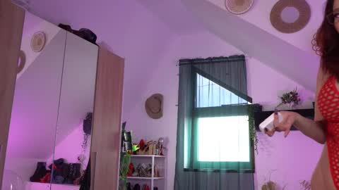 Amalia online show from 03-27-26, 08:26