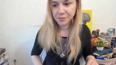 MIA online show from 03-10-25, 10:59