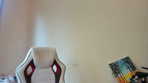 MIA online show from 10-22-25, 08:58