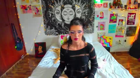 Isabella Cherry online show from 03-18-26, 09:40