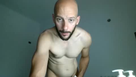Snapshot of artur833 chatting on 06-10-26, 07:02 artur833 online show from 06-10-26, 07:02