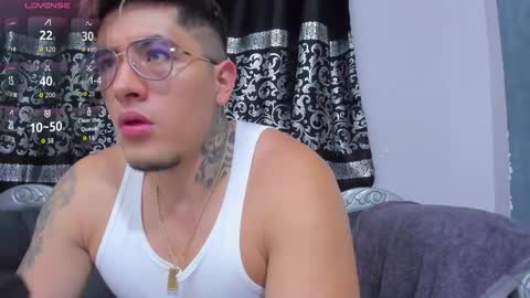 Snapshot of arturfrostt chatting on 12-04-25, 11:19 Artur online show from 12-04-25, 11:19