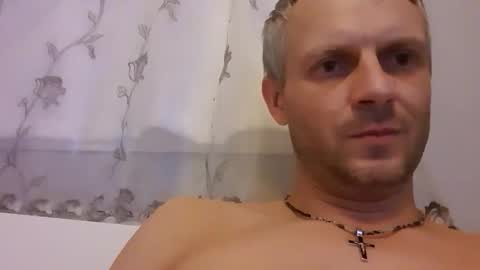 Snapshot of arturporshe69 chatting on 11-28-25, 07:27 arturporshe69 online show from 11-28-25, 07:27