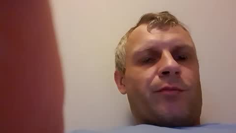 Snapshot of arturporshe69 chatting on 11-30-25, 04:44 arturporshe69 online show from 11-30-25, 04:44