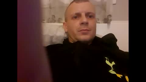 Snapshot of arturporshe69 chatting on 12-13-25, 08:14 arturporshe69 online show from 12-13-25, 08:14