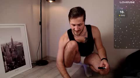 Snapshot of arturswan chatting on 12-22-25, 08:11 Artur Swan online show from 12-22-25, 08:11