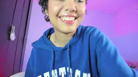 Snapshot of ary_and_kel chatting on 02-12-25, 04:22 Ariana and Kelsieh online show from 02-12-25, 04:22