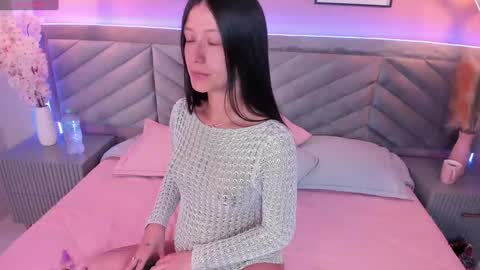 Snapshot of ary_thompson_ chatting on 01-21-25, 08:21 ARY THOMPSON online show from 01-21-25, 08:21