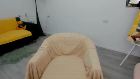 Snapshot of arya_anna chatting on 11-17-25, 04:29 Arya online show from 11-17-25, 04:29