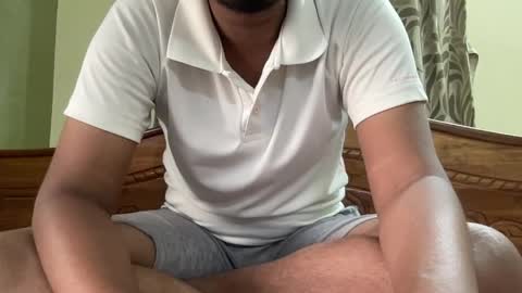 aryan_980763874 online show from 05-15-26, 10:33