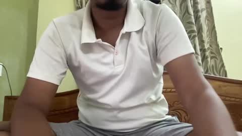 aryan_980763874 online show from 05-15-26, 11:23