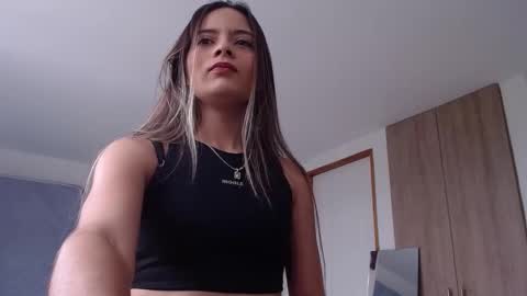 ximena online show from 02-22-25, 08:09