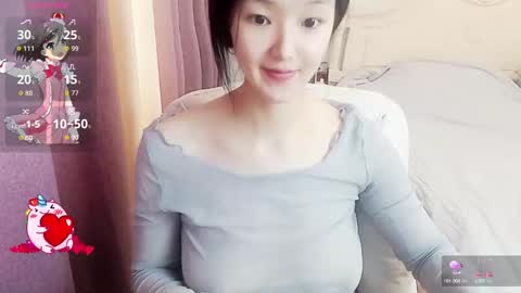 Snapshot of arylia_3 chatting on 09-14-25, 04:00 Lily online show from 09-14-25, 04:00