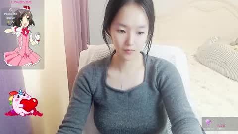 Snapshot of arylia_3 chatting on 10-31-25, 03:29 Lily online show from 10-31-25, 03:29