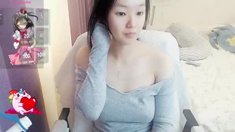 Snapshot of arylia_3 chatting on 11-05-25, 03:28 Lily online show from 11-05-25, 03:28