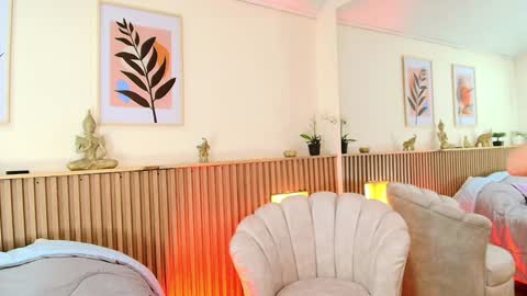 Catalina online show from 02-07-25, 02:47