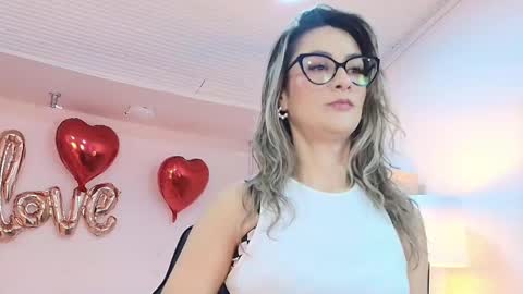 Catalina online show from 02-18-25, 12:28