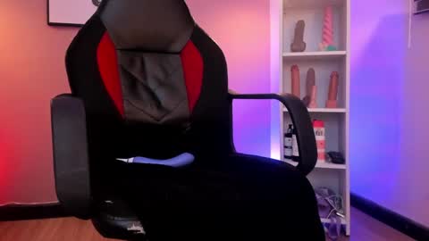 Asami  online show from 12-21-24, 11:45