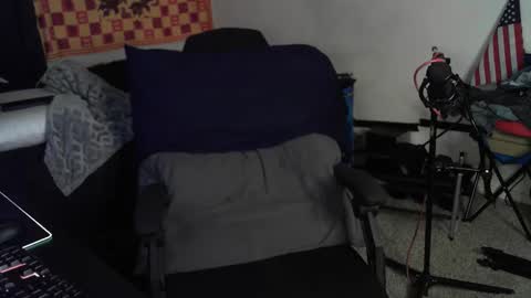 devilPup75 online show from 10-15-25, 03:06