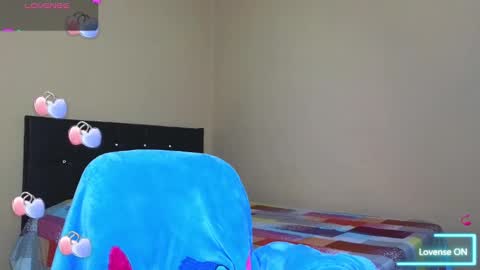 Snapshot of asenaesmee chatting on 02-10-25, 12:52 Asena online show from 02-10-25, 12:52