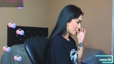 Snapshot of asenaesmee chatting on 02-14-25, 09:10 Asena online show from 02-14-25, 09:10