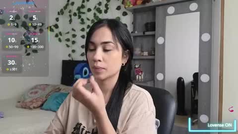 Snapshot of asenaesmee chatting on 09-10-25, 06:19 Asena online show from 09-10-25, 06:19