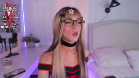 Snapshot of ash_leey chatting on 05-14-26, 12:12 Ashley online show from 05-14-26, 12:12