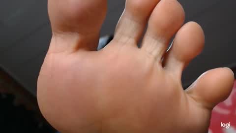 ashley online show from 12-21-25, 04:19