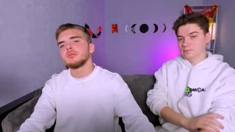 ash_raven_ online show from 10-25-25, 07:19