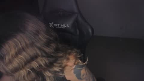 Snapshot of ash_smith1 chatting on 03-04-26, 11:33 ash_smith1 online show from 03-04-26, 11:33